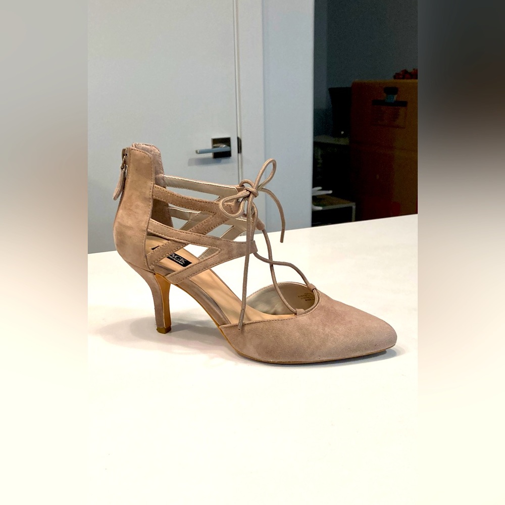 Saks Fifth Avenue BLACK Gwen Heels